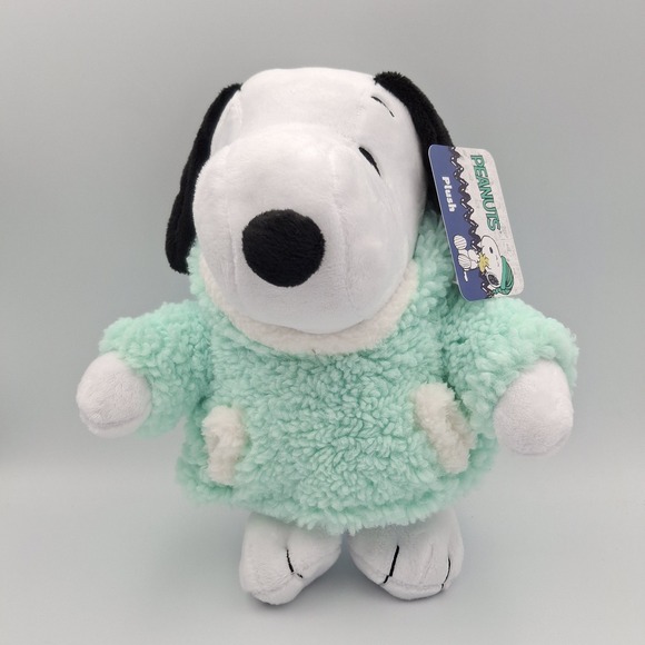 Peanuts Winter Snoopy Plush with Green Hoodie Fleece Jacket 2024 Whit Tag Ruz - Picture 2 of 14